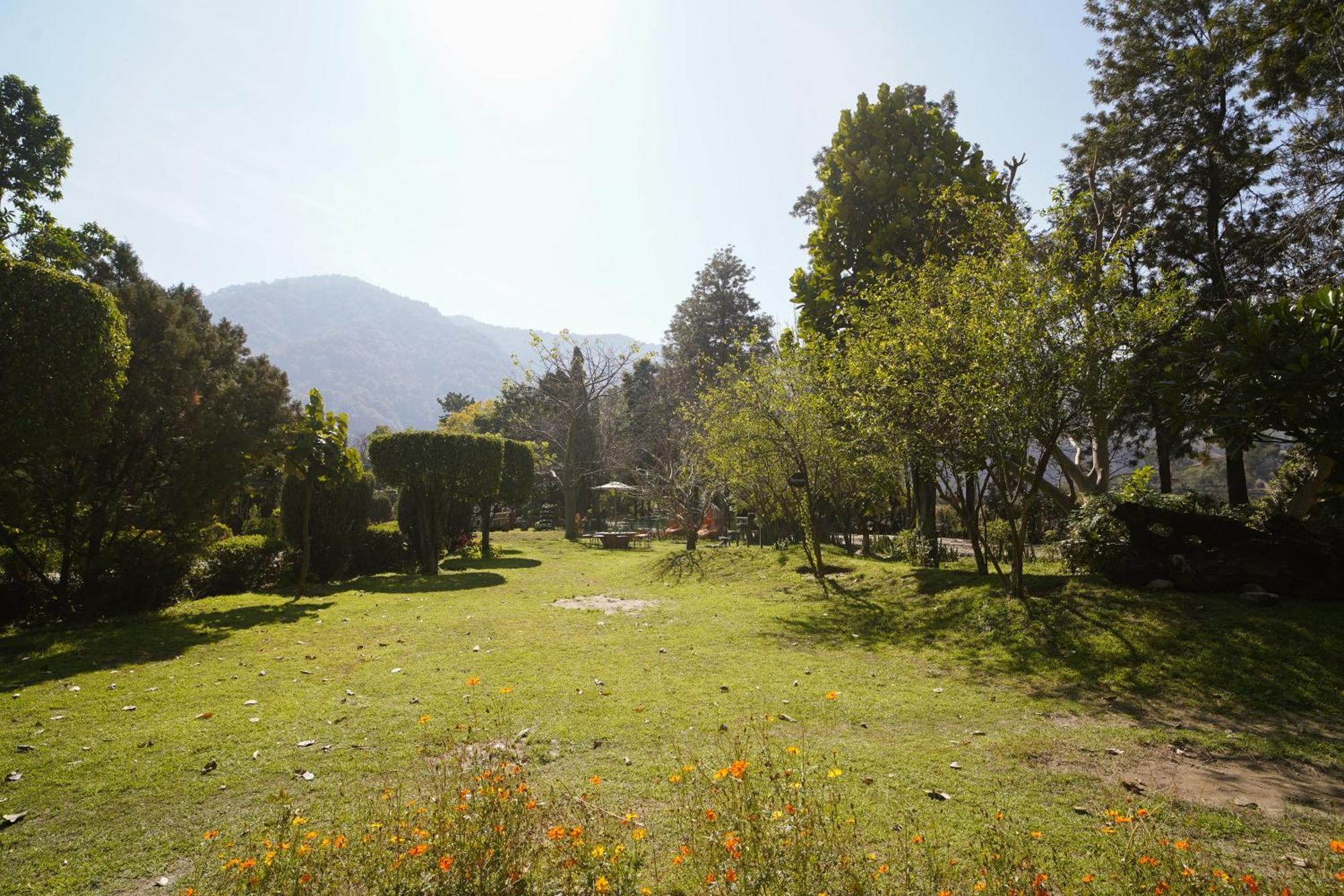 The Solluna Resort Garjia Buitenkant foto