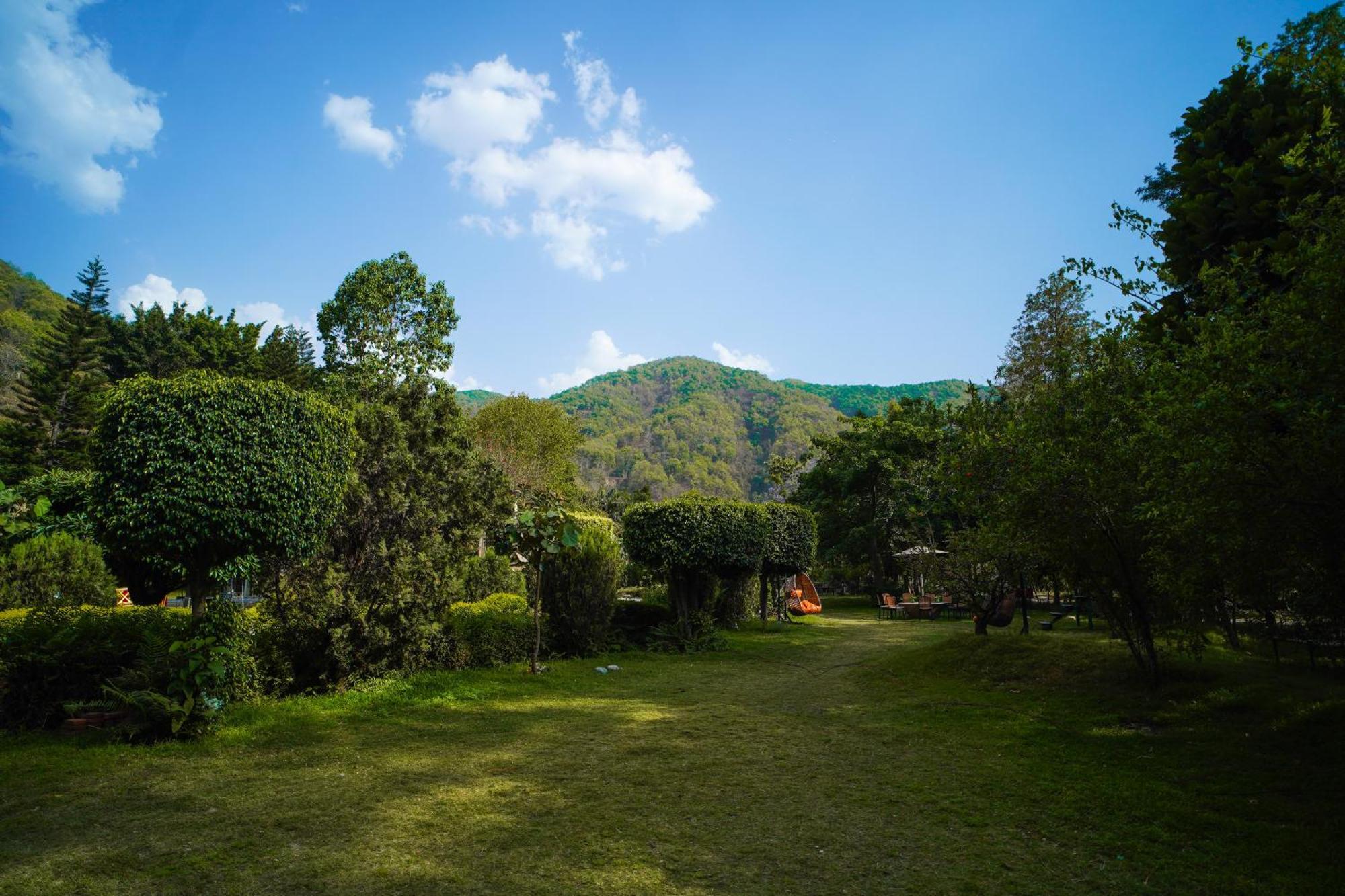 The Solluna Resort Garjia Buitenkant foto