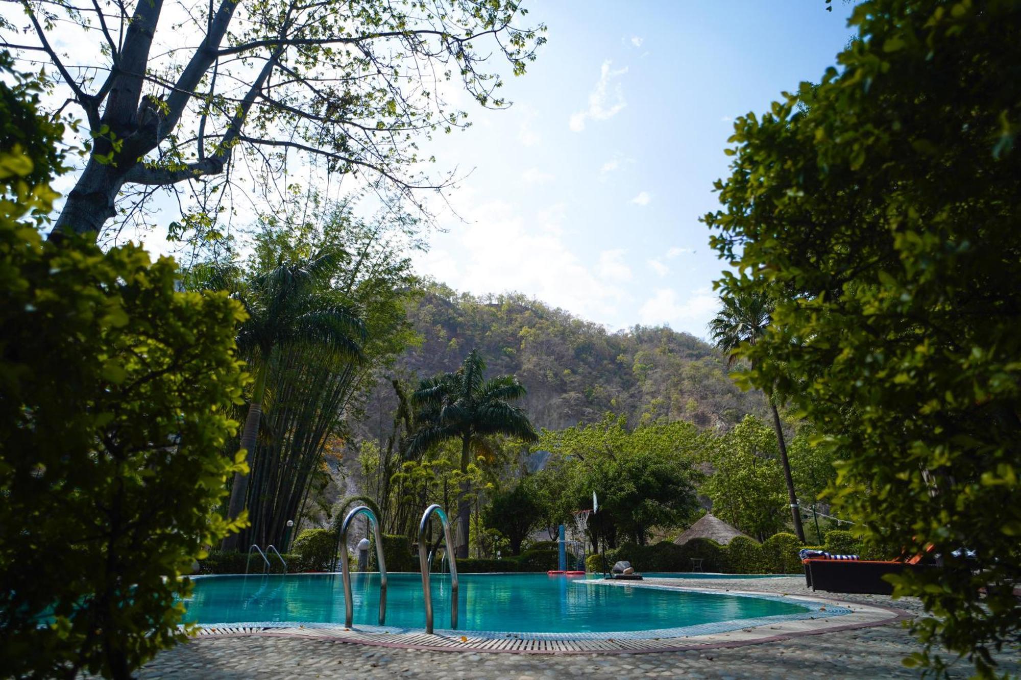 The Solluna Resort Garjia Buitenkant foto