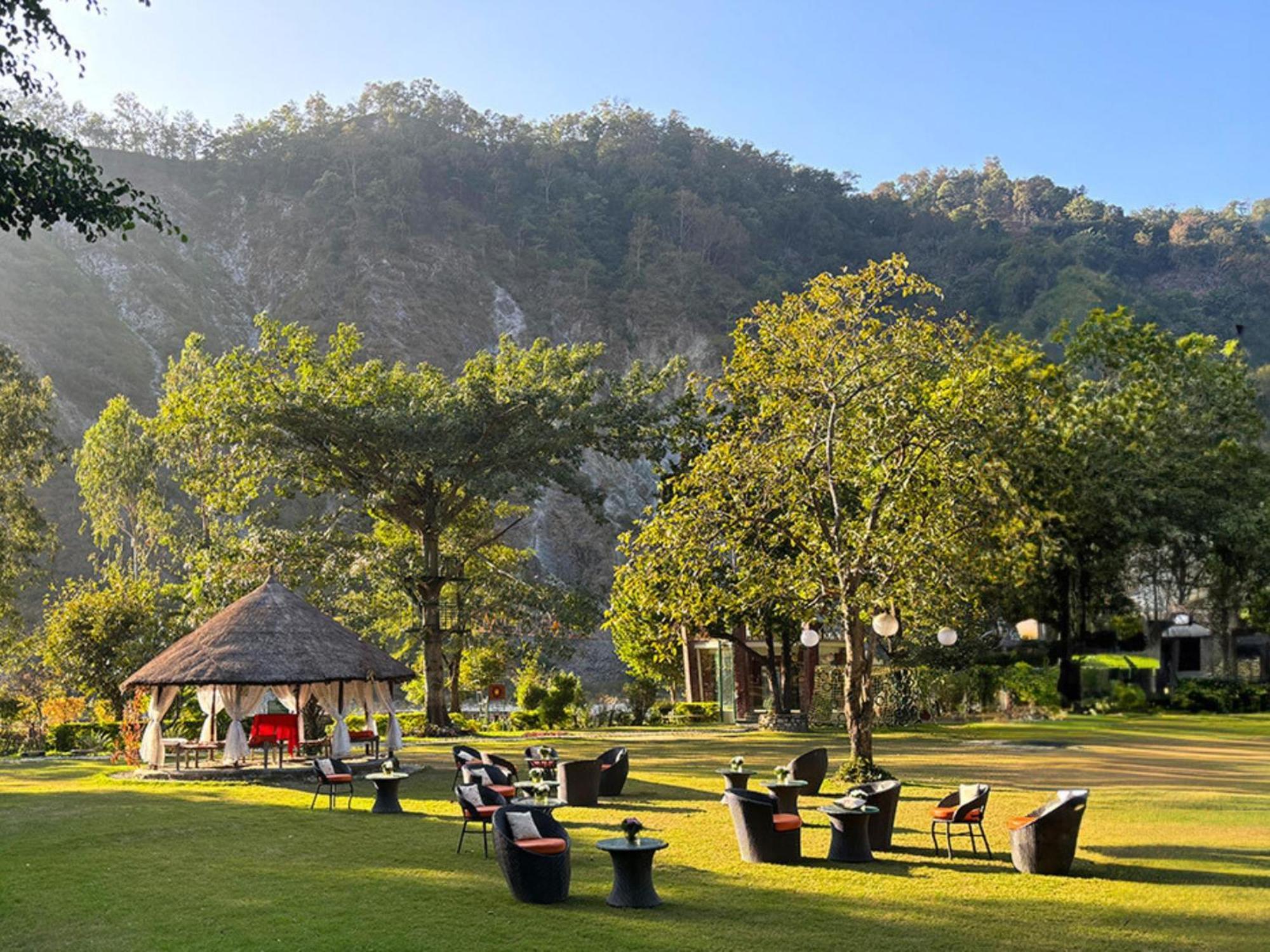 The Solluna Resort Garjia Buitenkant foto